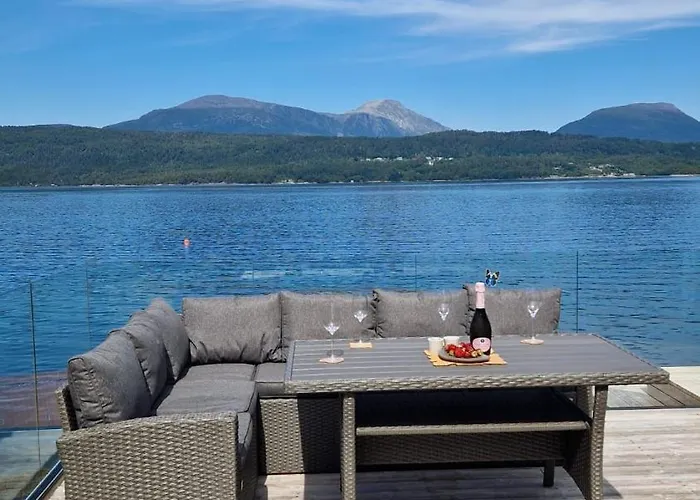 Seaside With Stunning View! Semesterbostad Ålesund